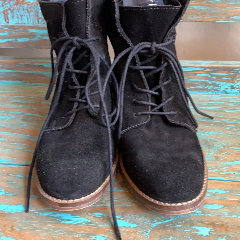 Steve Madden adorable booties
